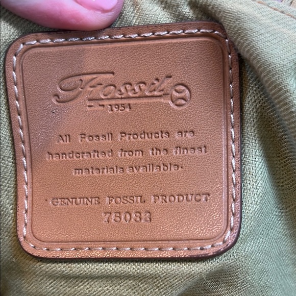 VINTAGE FOSSIL PASTEL WOVEN HANDBAG BROWN ACCENTS ROUND HANDLES KEY CHARM‎ - Picture 4 of 6